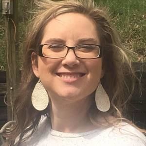 Meet your Posher, Delisa